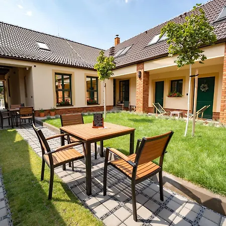 V Zahrade Pensjonat 4*