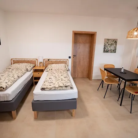 V Zahrade 3* Troubsko