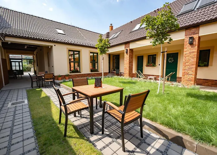 V Zahrade Gasthuis 3*